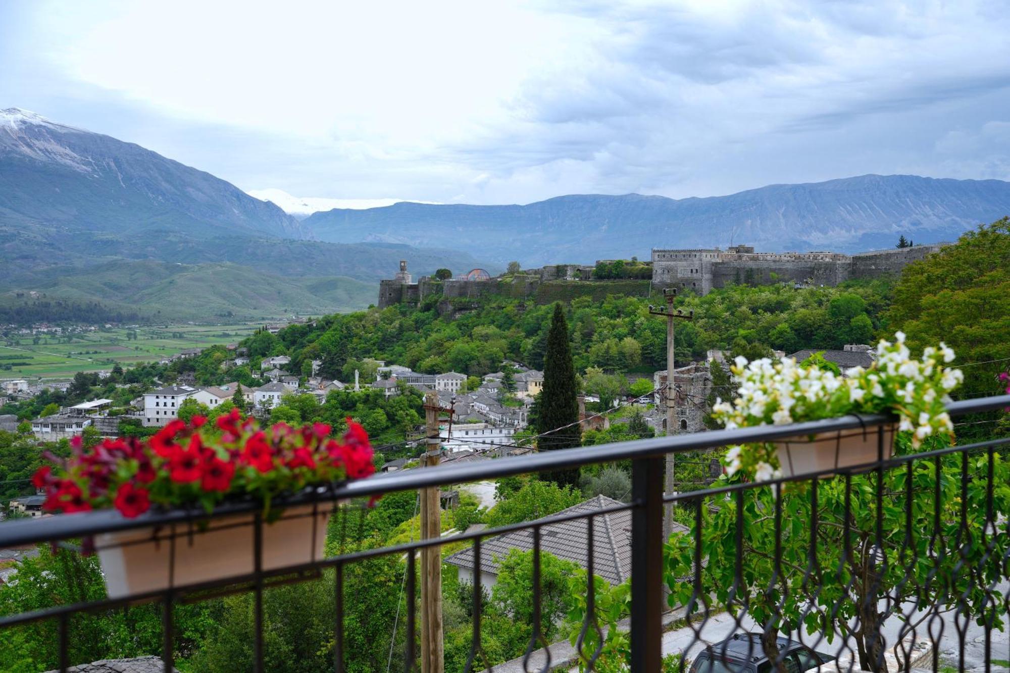 Emblematic House Apartment 4 Gjirokastra Zewnętrze zdjęcie